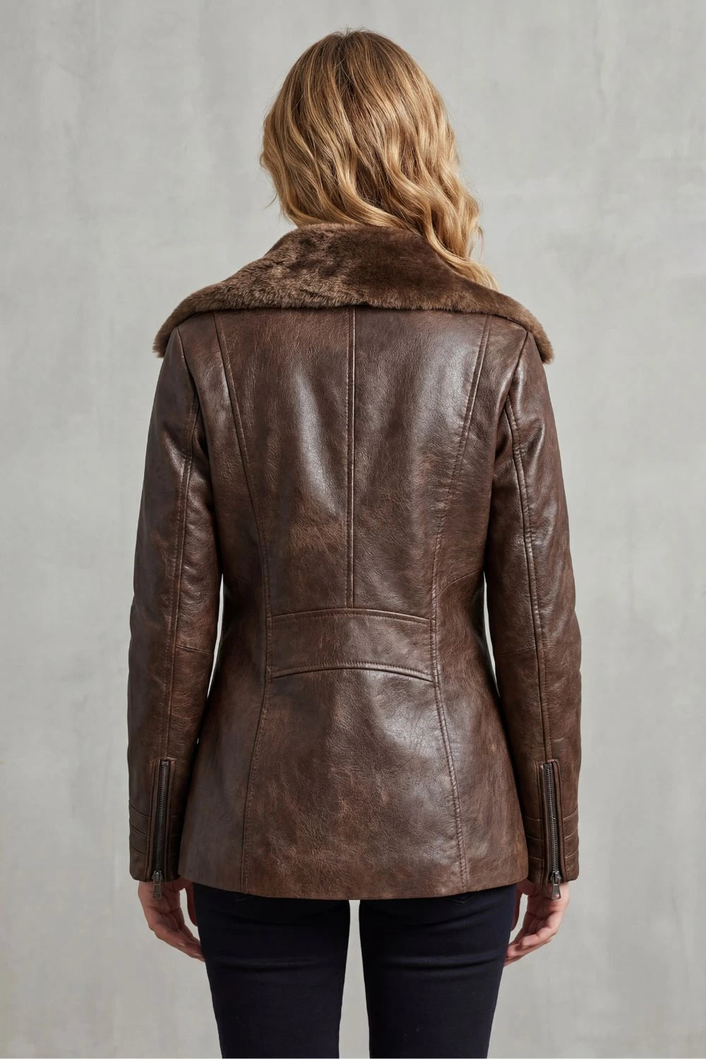 Ravella – Shearling-lined elegance – Leather jacket — gallery_04.webp
