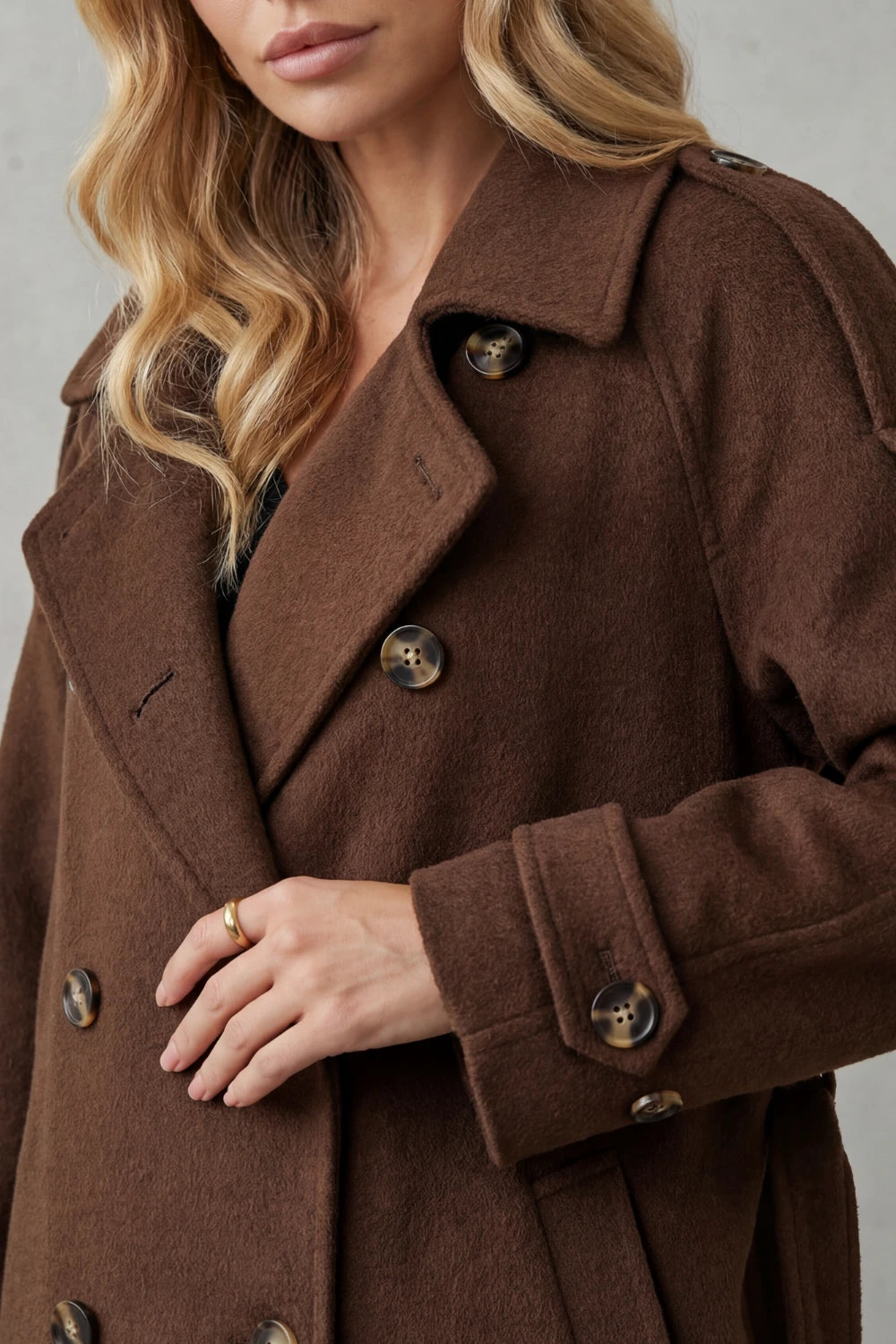Maubéry – Oversized structure – Wool trench coat — gallery_05.webp