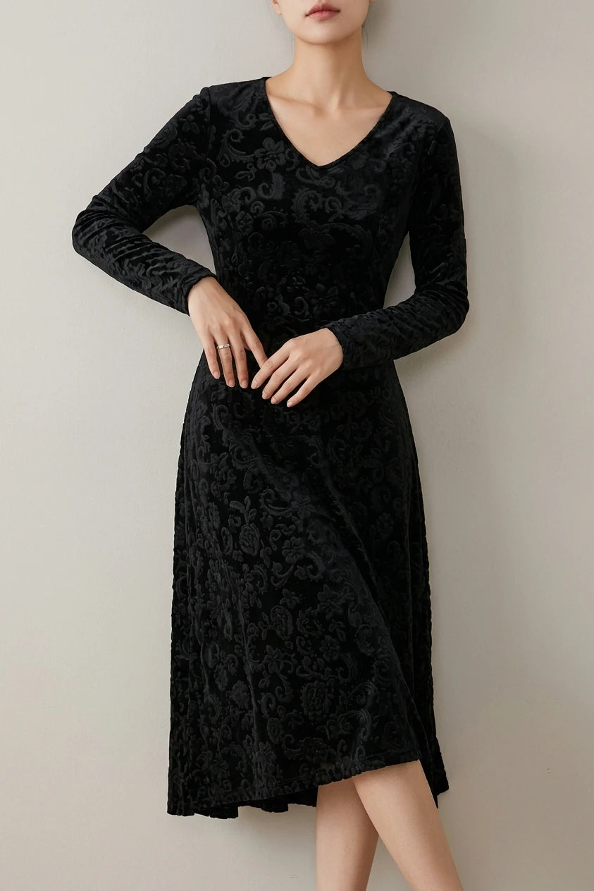 Elegant Vintage Velvet Floral V Neck Long Sleeves Maxi Dress — variant_front