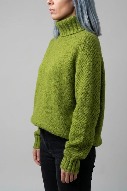 Women's Oversized Turtleneck Jumper with Ribbed Cuffs — variant_front