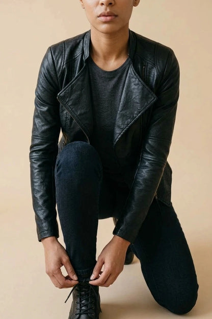 Drune | Damen Schwarze Asymmetrische PU-Leder Bikerjacke — variant_front
