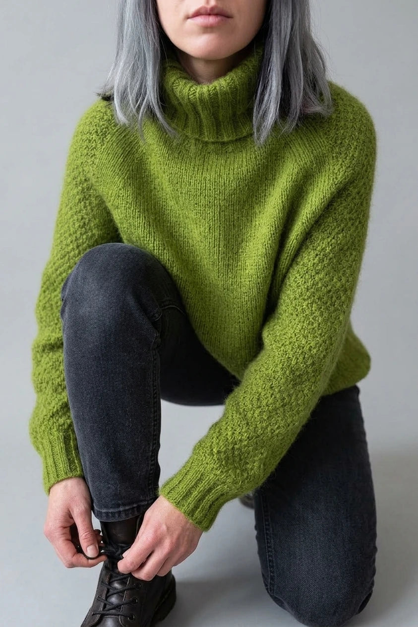 Women's Oversized Turtleneck Jumper with Ribbed Cuffs — variant_front