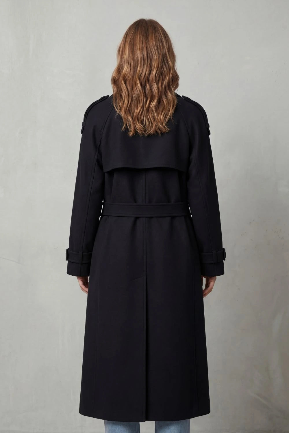 Noirvaine – Oversized silhouette – Wool trench coat — gallery_03.webp